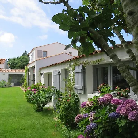 Maison D'hotes Brin De Palmier נוארמוטייה-אן-ליל