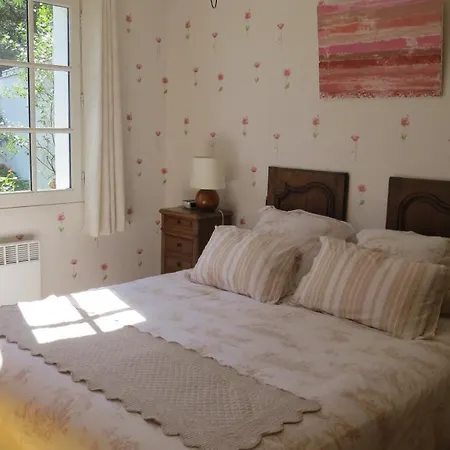 לינה וארוחת בוקר Maison D'hotes Brin De Palmier נוארמוטייה-אן-ליל